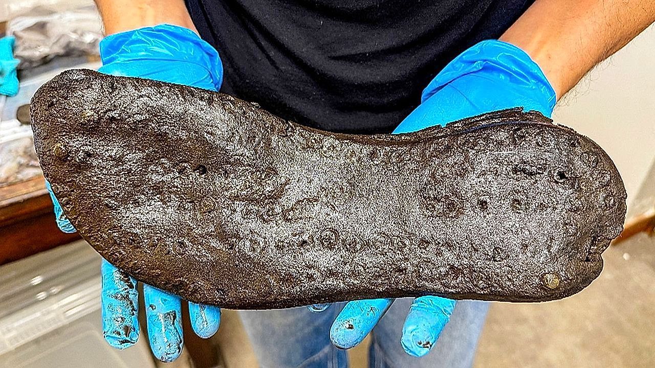2.000 Jahre alte Schuhe in Größe 49: Setzten Römer „Riesen“-Soldaten ein?