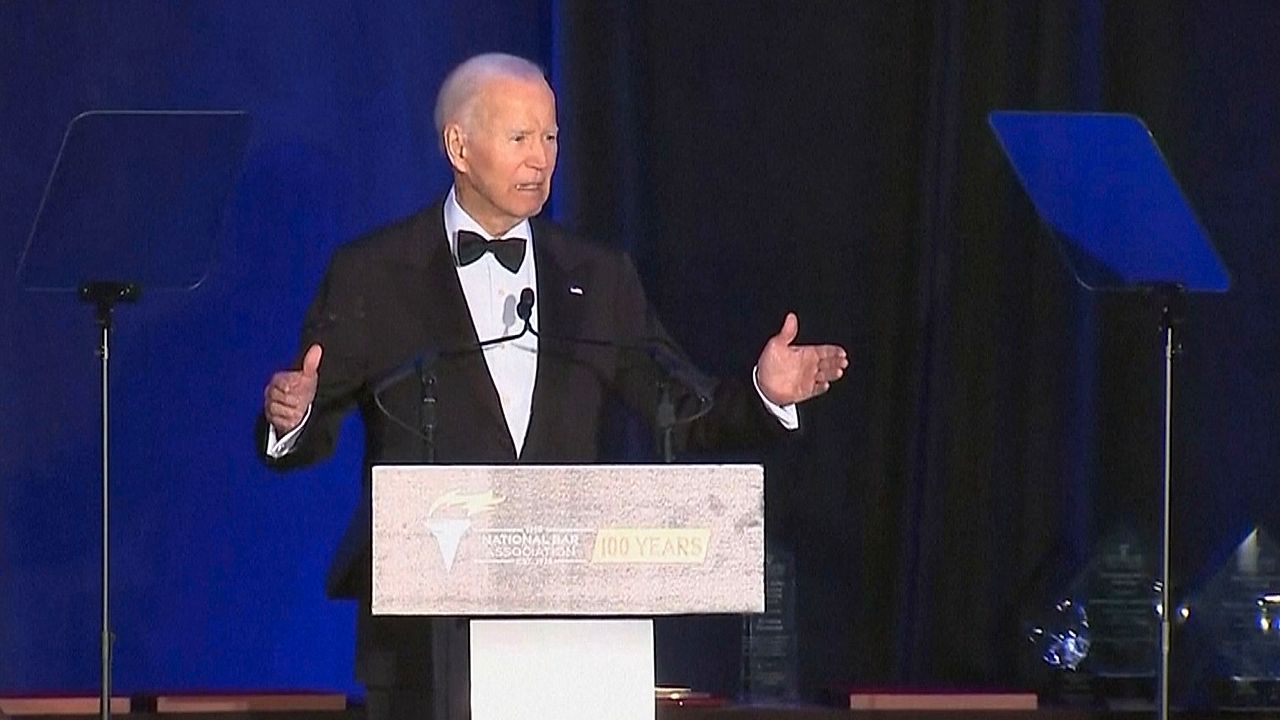 „Das ist erst der Anfang“: Joe Biden warnt vor „düsteren Tagen“ in den USA