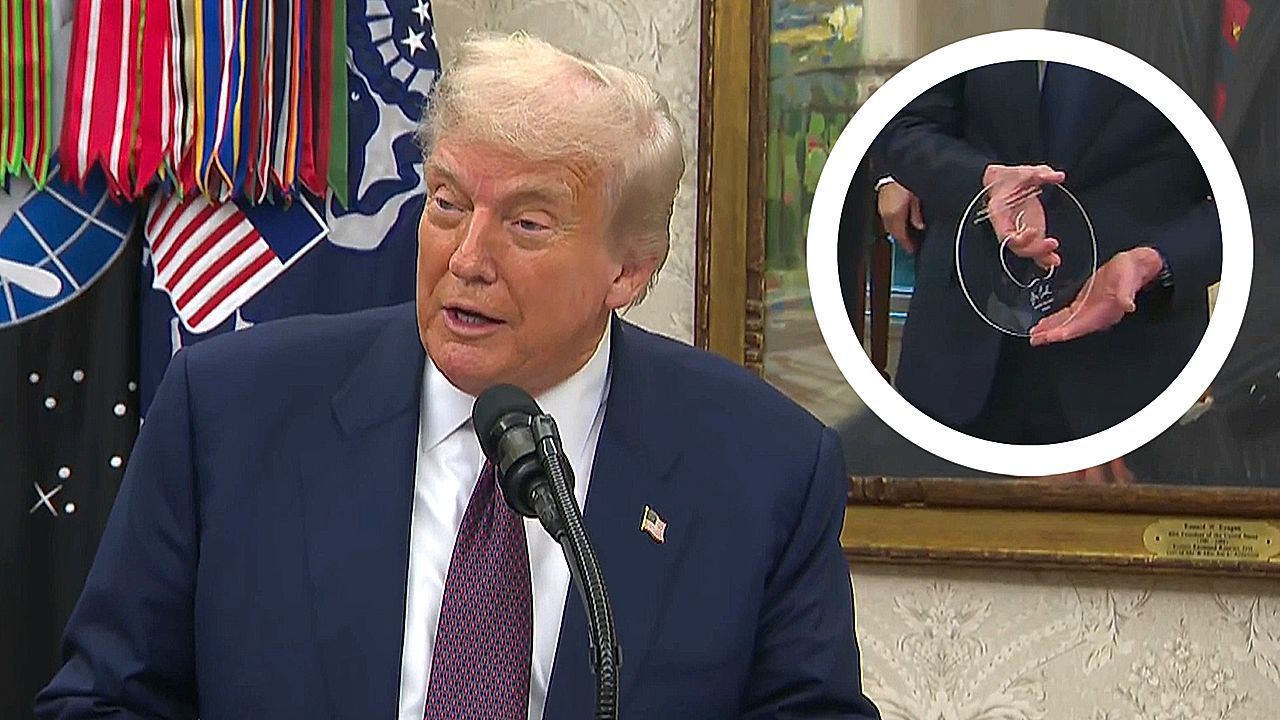 Video: Apple-Chef überreicht Trump teures Souvenir und verspricht Investitionen