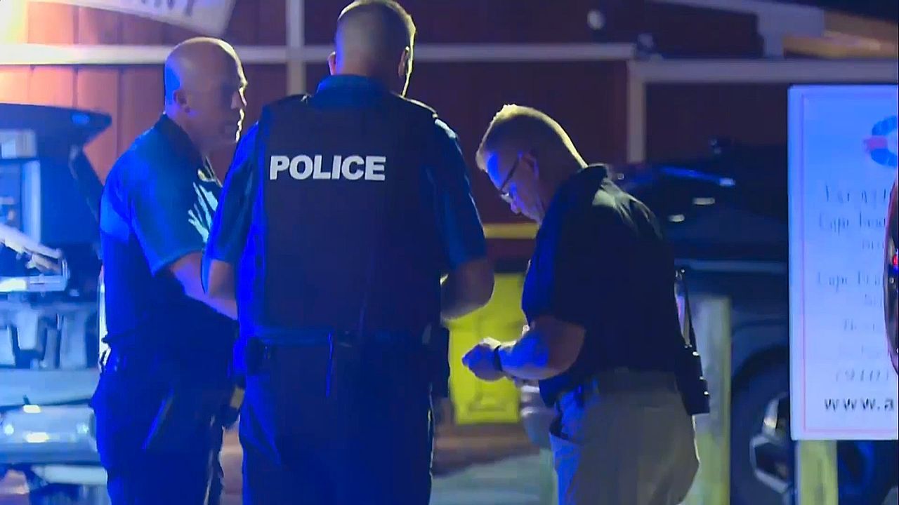 Veteran eröffnet Feuer auf Bar: Drei Tote bei Schießerei in North Carolina