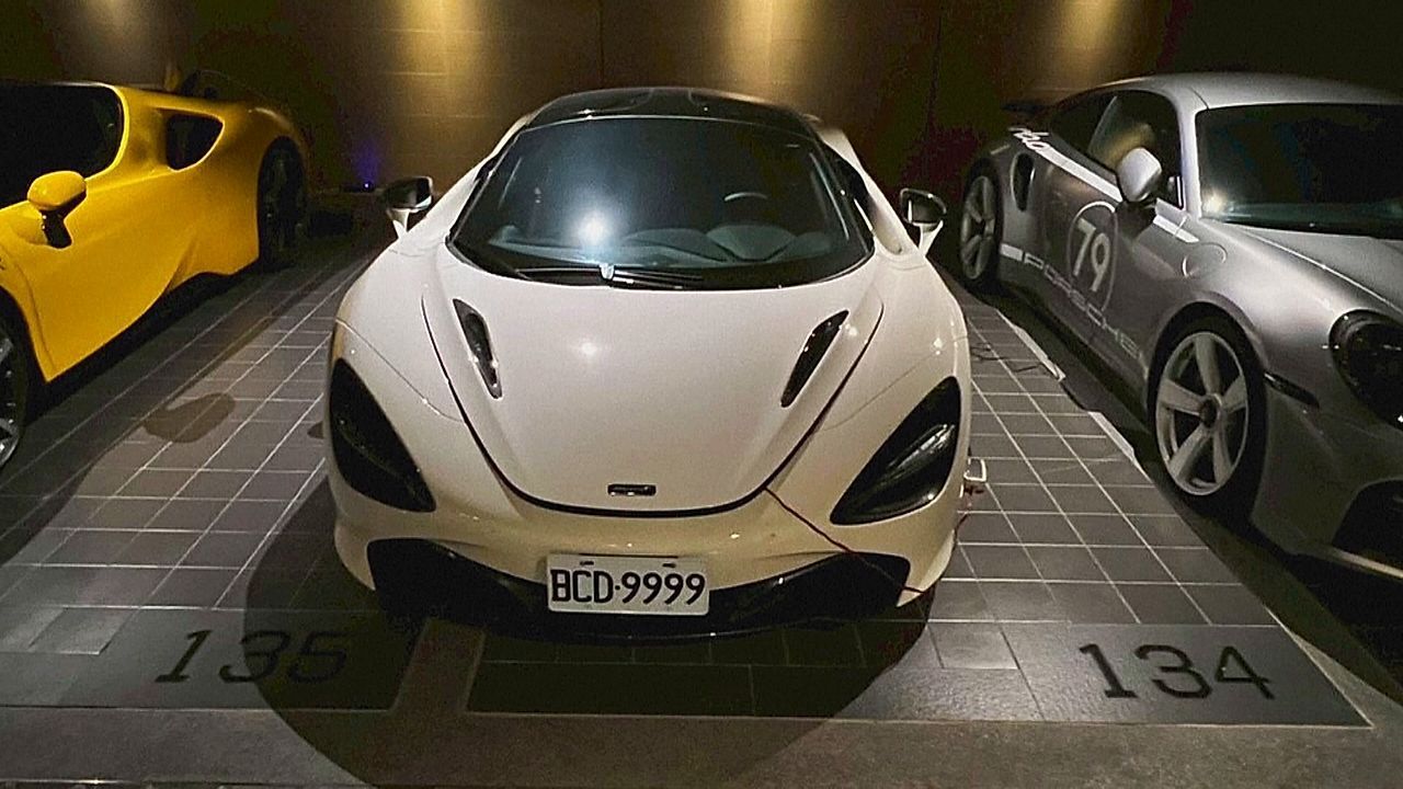 Razzia bei kambodschanischem Betrüger: Luxusautos und Milliardenvermögen beschlagnahmt