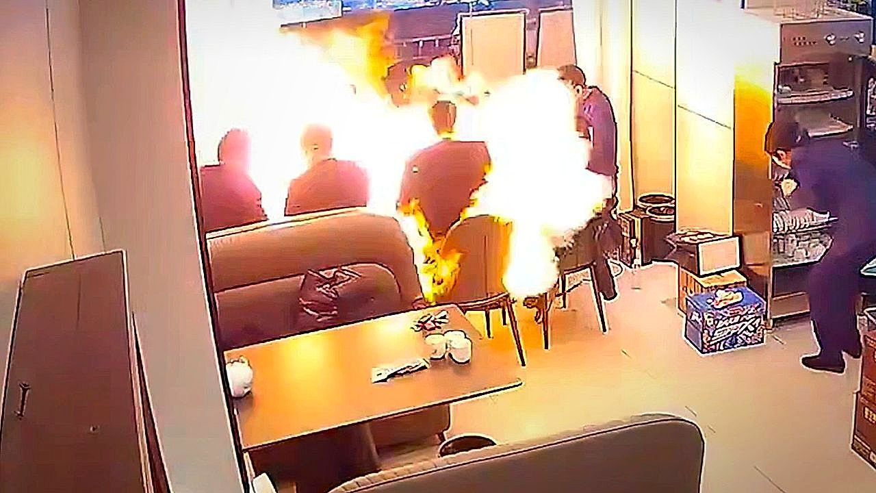 Dinner-turns-chaotic-after-a-table-side-blast