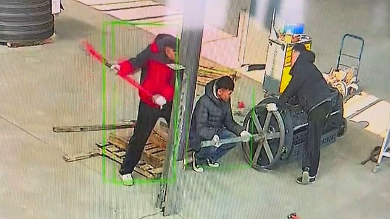 A-routine-repair-turns-into-a-dangerous-workshop-mishap