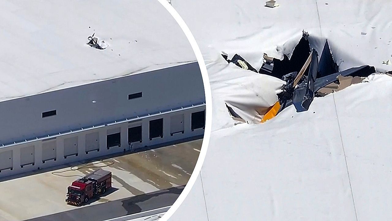 Video: Helikopter kracht in Lagerhalle: Fataler Unfall in Florida