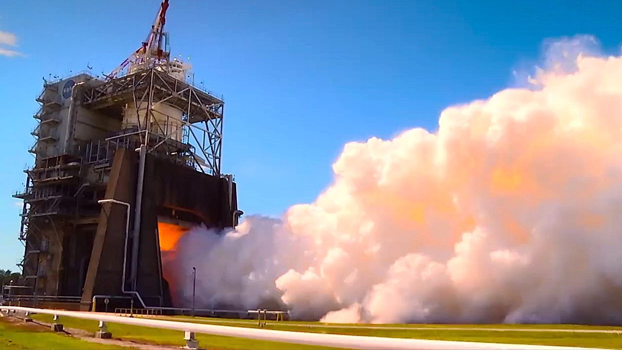 NASA engine hot-fire test lights up Mississippi sky ahead of future moon missions