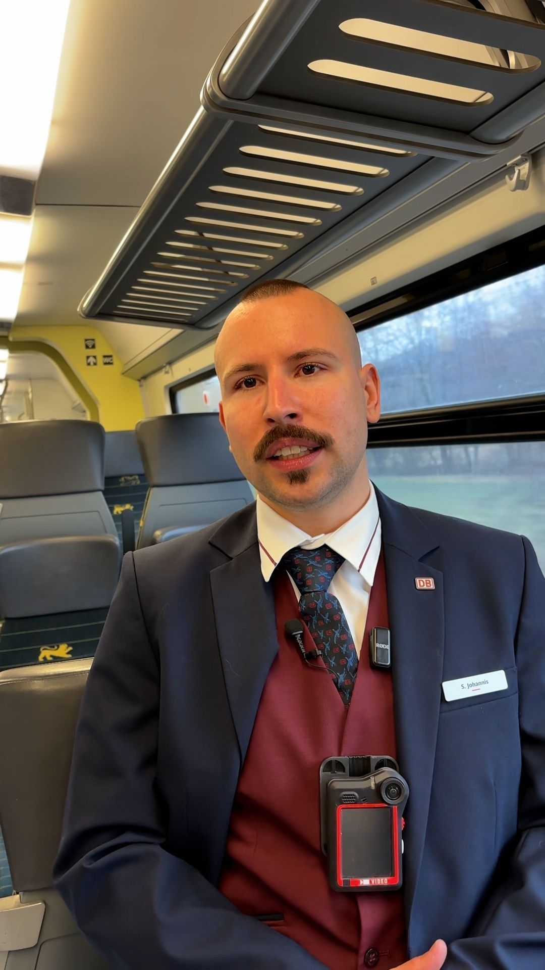 Video: Weniger Respekt, weniger Kontrolle: So ist die Arbeit als Zugbegleiter in Stuttgart