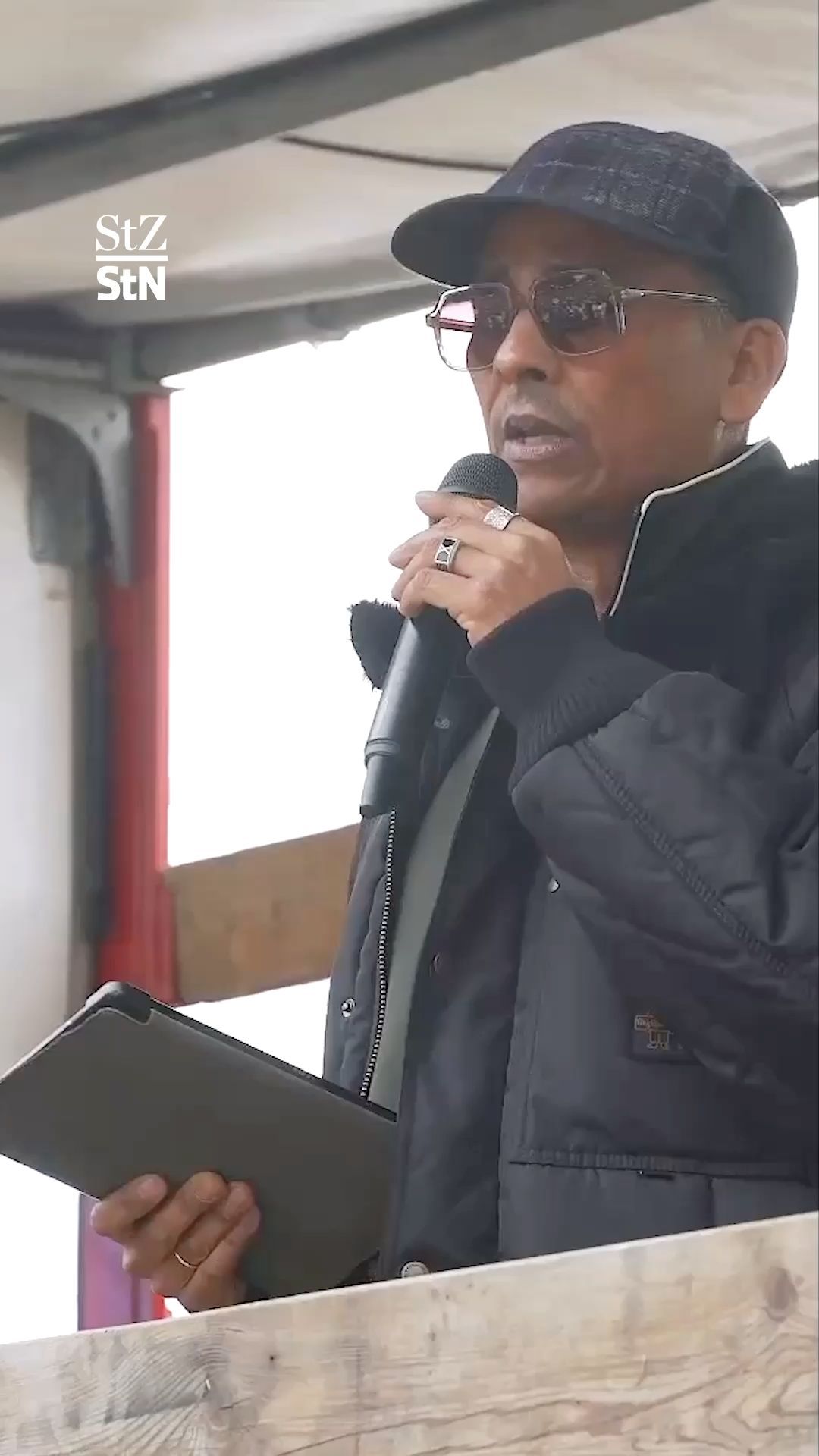 Video: Epstein, Aufklärung, Kinderschutz: 750 Demonstranten bei Naidoo-Kundgebung