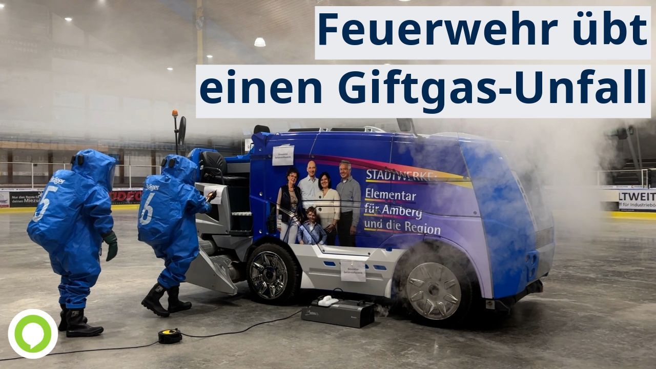 Video: Feuerwehr übt: Giftgas-Unfall in der Eishalle