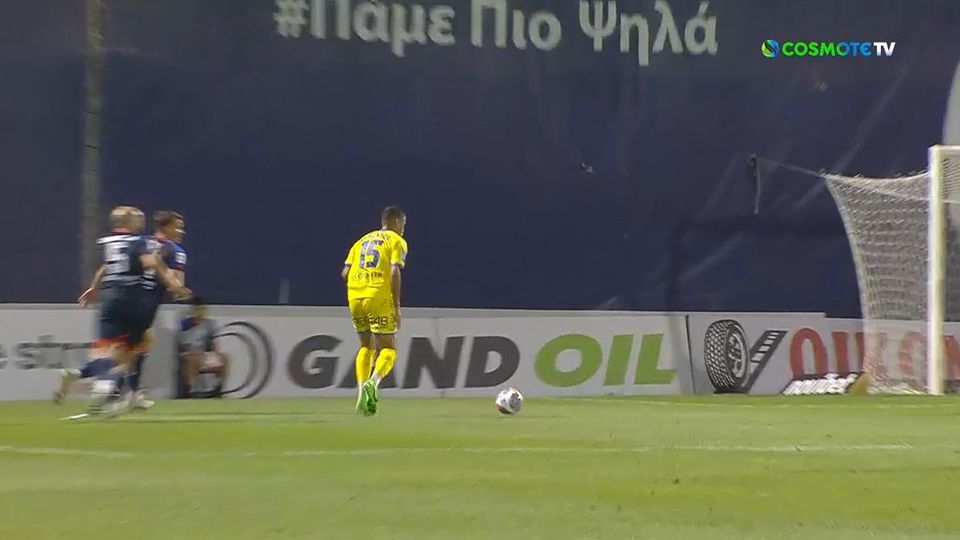 10 / 10: Κηφισιά - Παναιτωλικός | Τρομερή ενέργεια του Λομόνακο, κόντραρε το σουτ που επιχείρησε