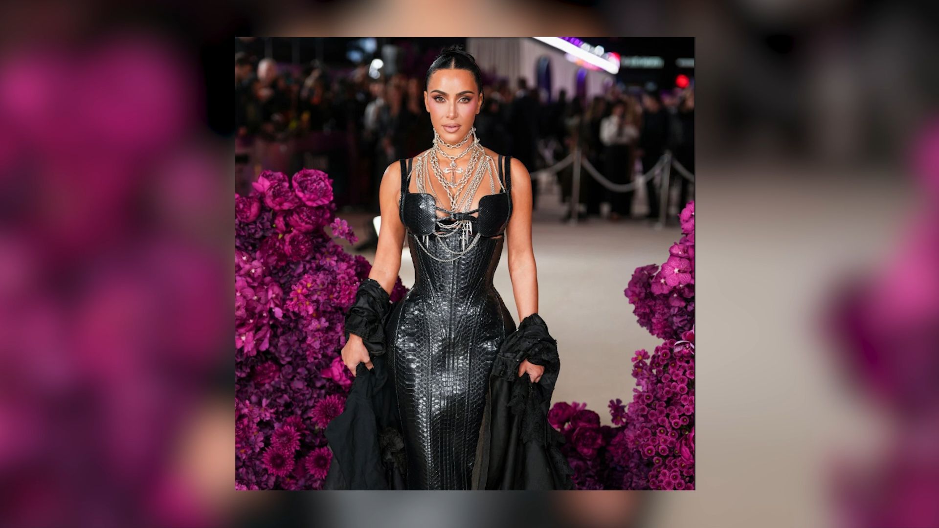 Kim Kardashian enchants in the Campbell-Dress premiere