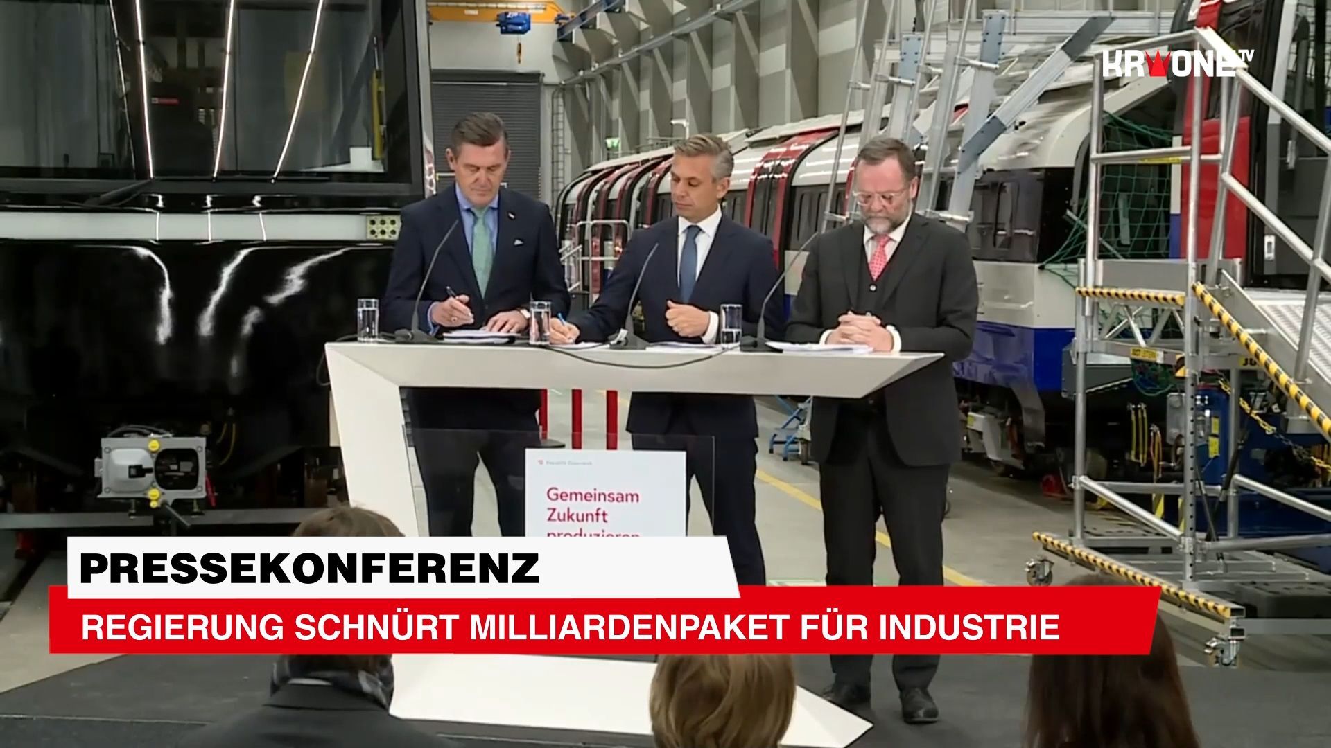 Video: Regierung schnürt Milliardenpaket für Industrie