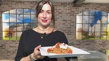 Nina cooks: Spaghetti with cherry tomatoes and buffalo mozzarella