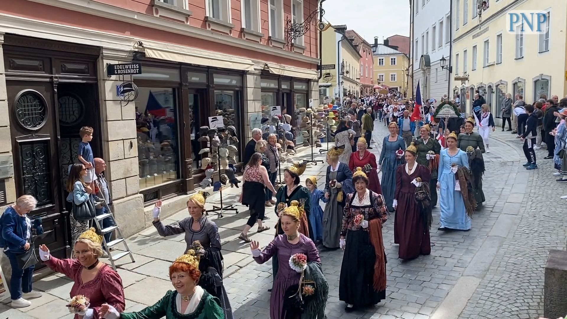 Maidult parade in Passau
