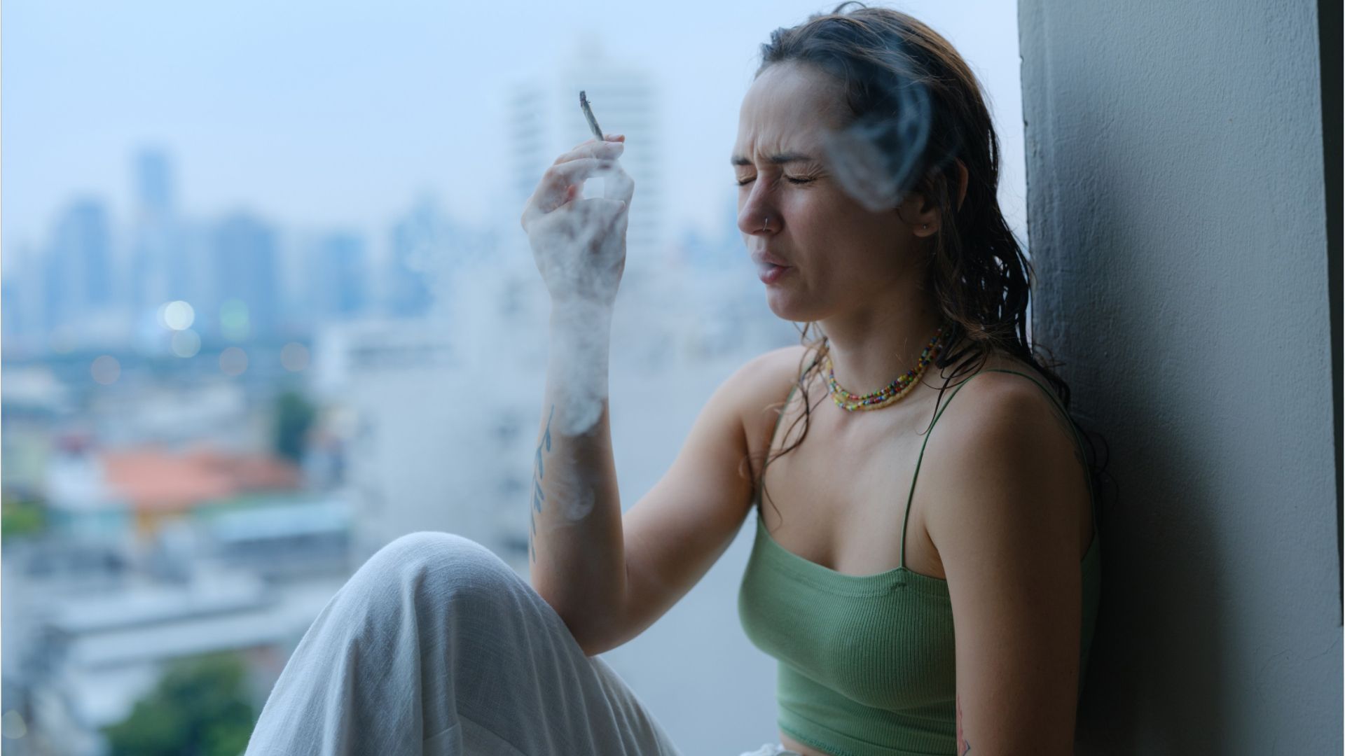 Nachbar stört mit Marihuana-Rauch: Kann man das verbieten?