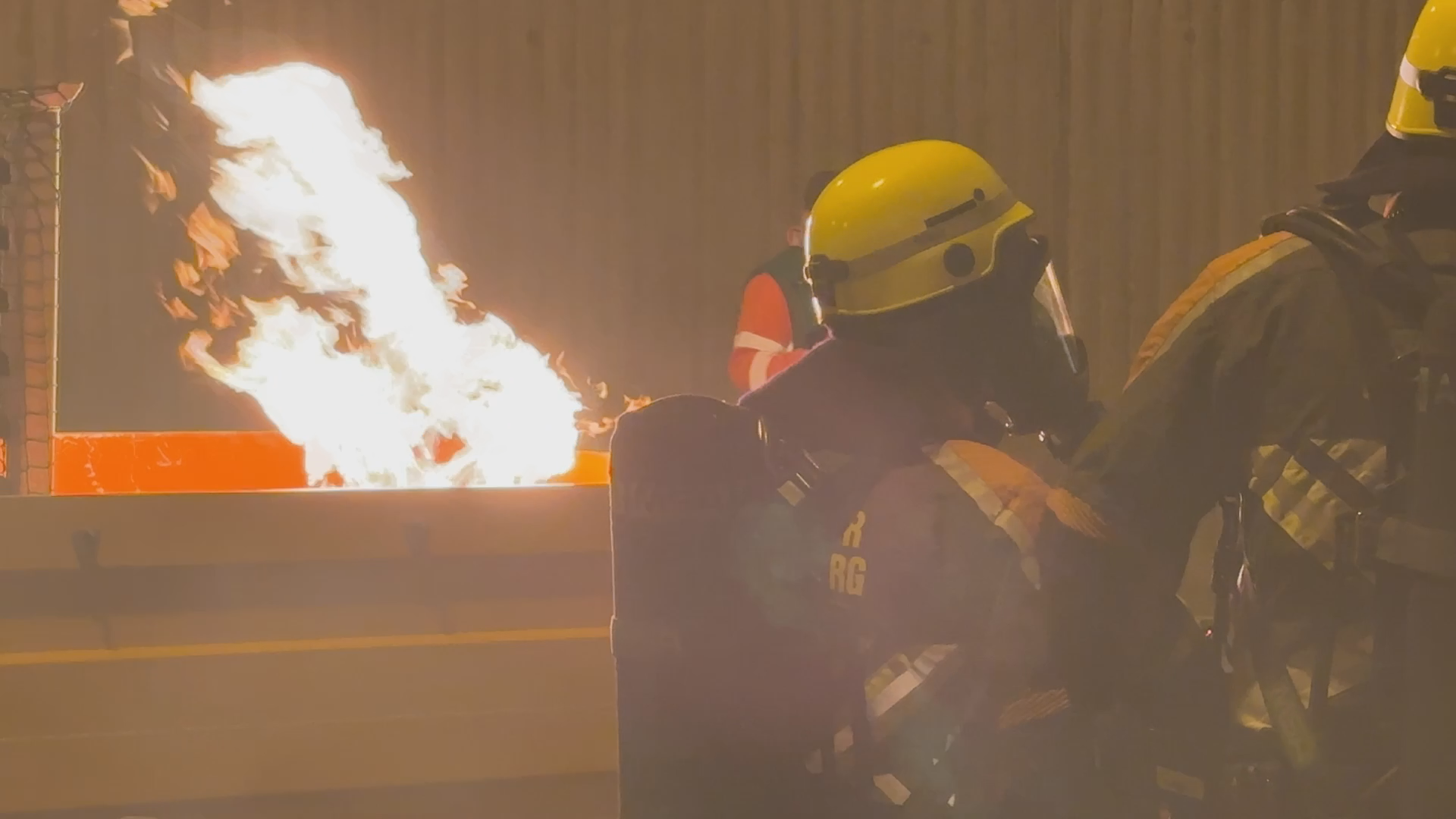 Brand im Autobahntunnel: Feuerwehr übt Ernstfall