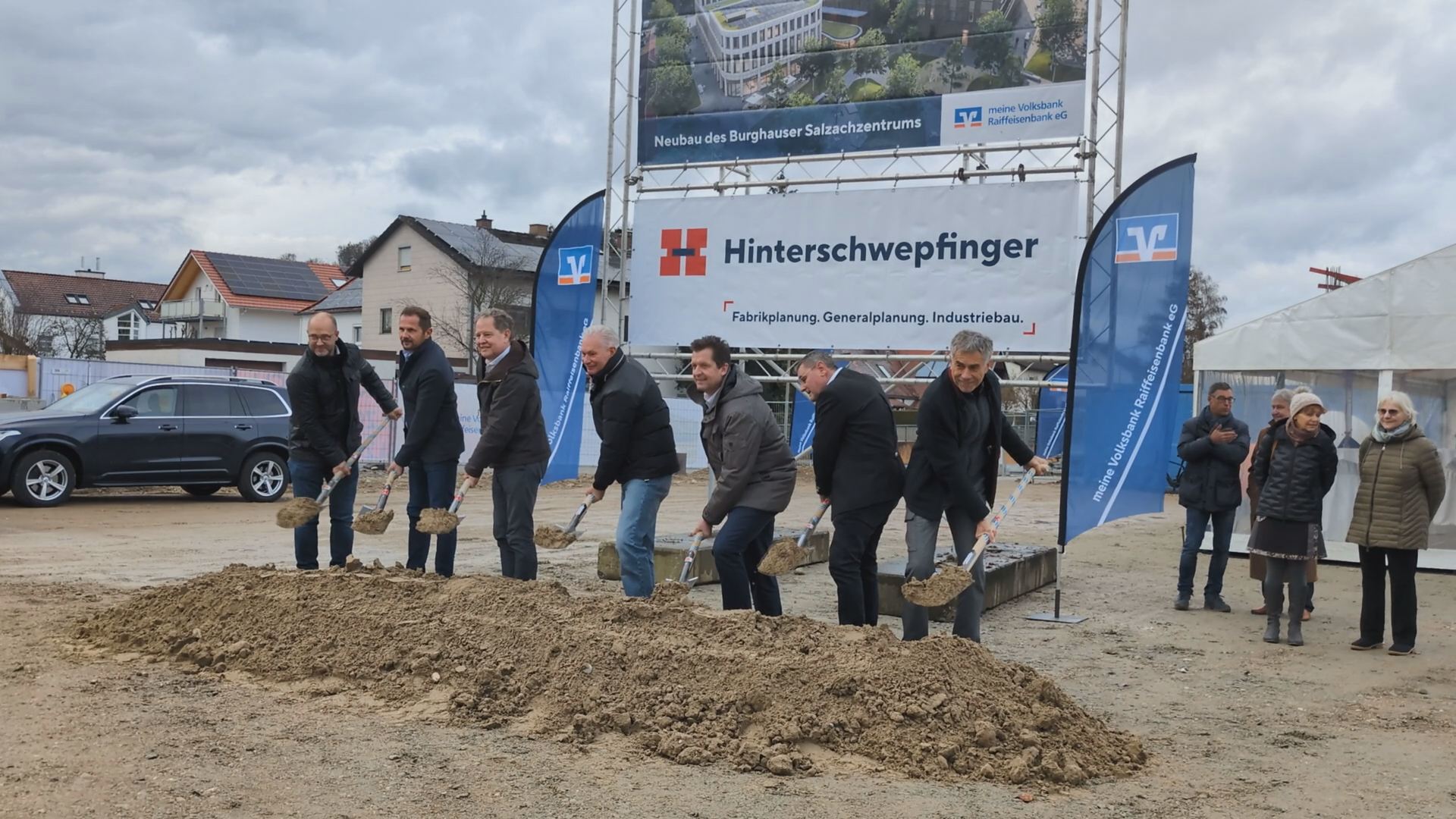 Video: Spatenstich auf dem Salzachareal in Burghausen