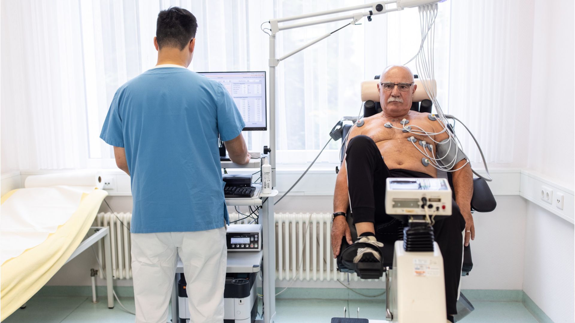 Video: Kosten für Reha-Kuren steigen deutlich an