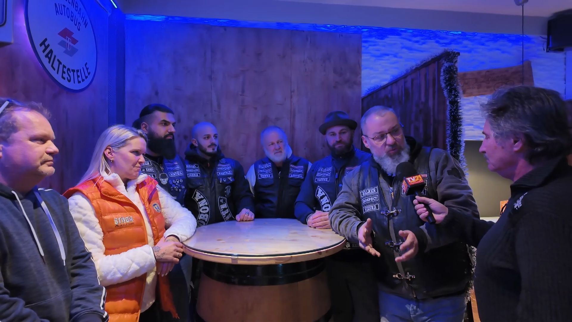 Video: Charity‑Punsch Drink. Enjoy. Support Doomstriker x Morgens Cafe & More