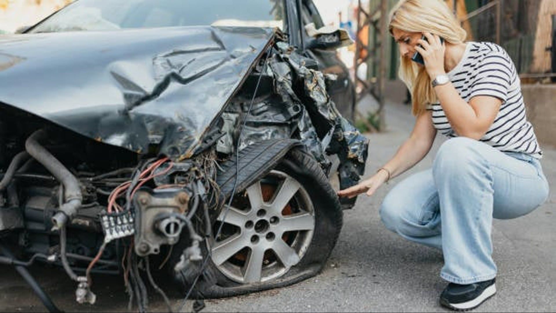 Wie kann man einen Unfall vermeiden, wenn ein Reifen platzt?