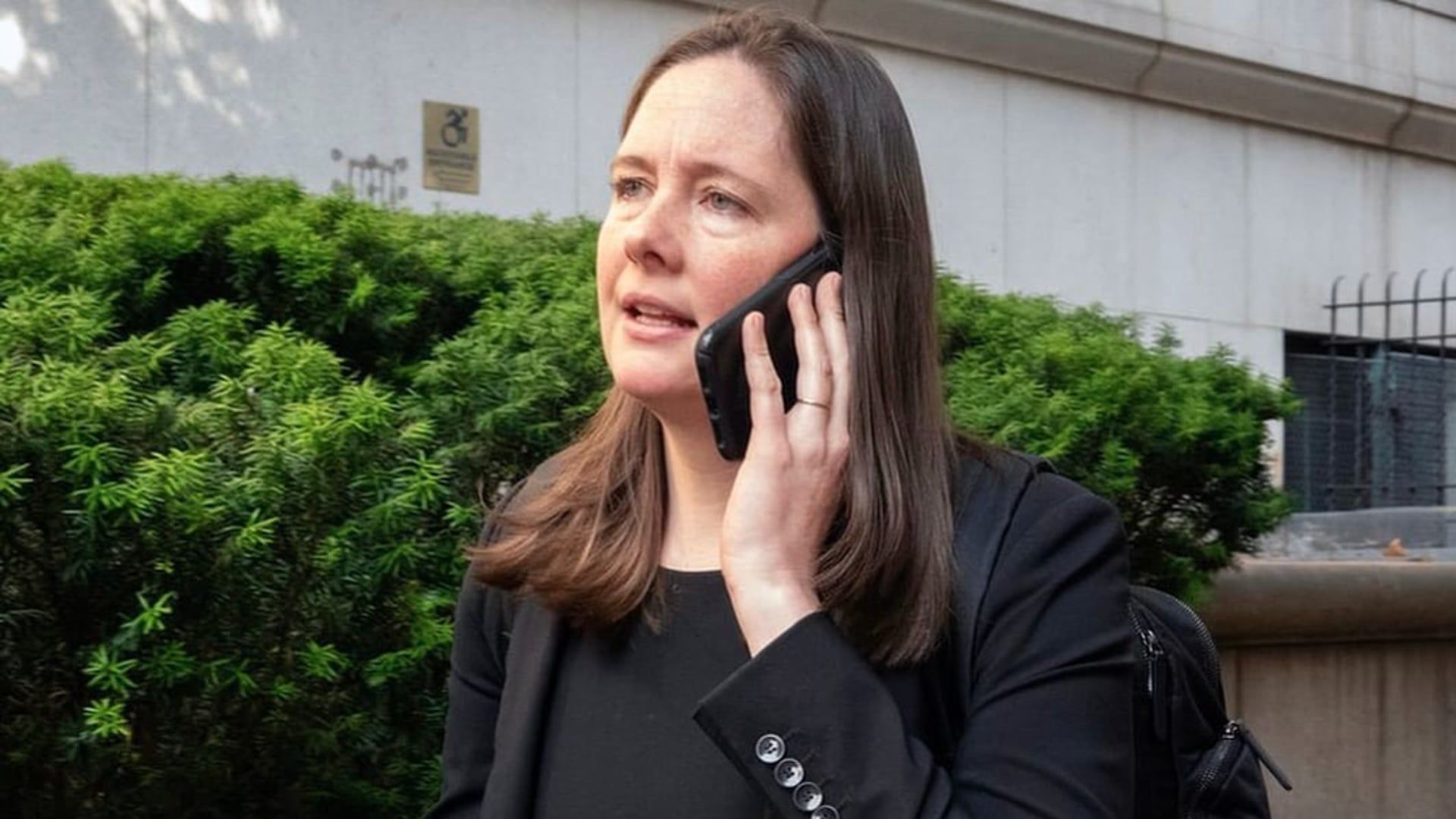 Video: DOJ entlässt Bundesstaatsanwältin, die an Diddy- und Epstein-Fällen gearbeitet hat