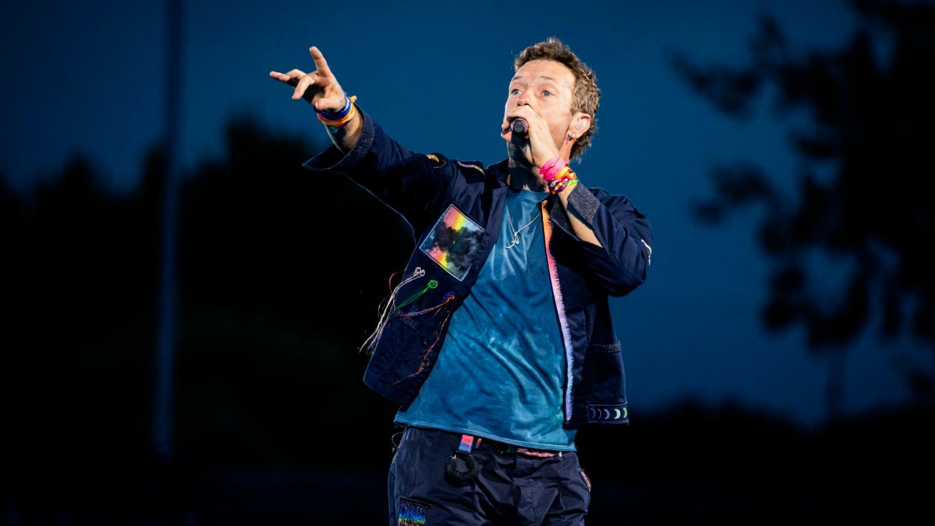 Coldplay conserva el segmento del Jumbotron a pesar del escándalo de infidelidad