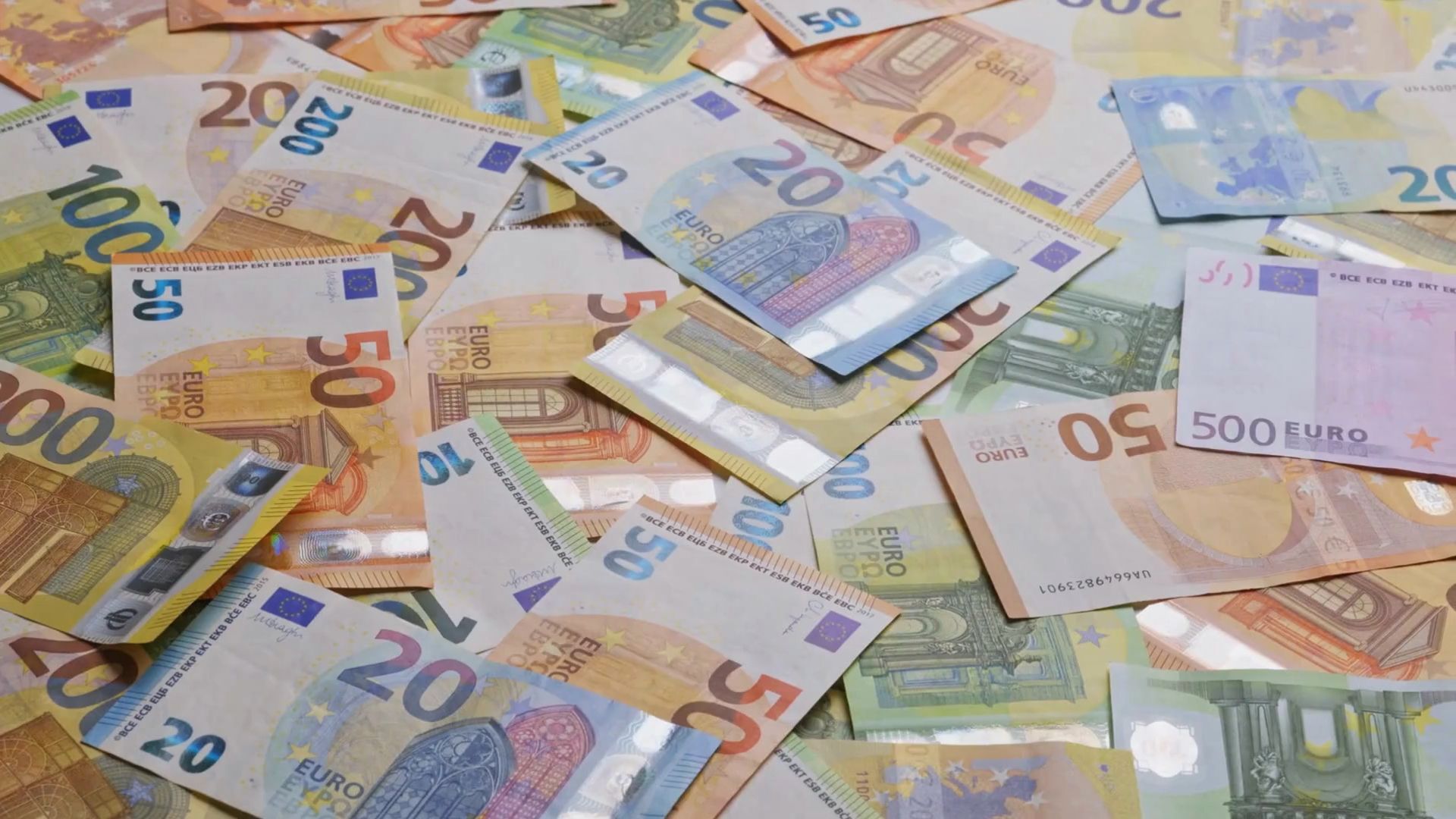 Video: Bulgarien führt den Euro ein: Eurozone hat neues Mitglied