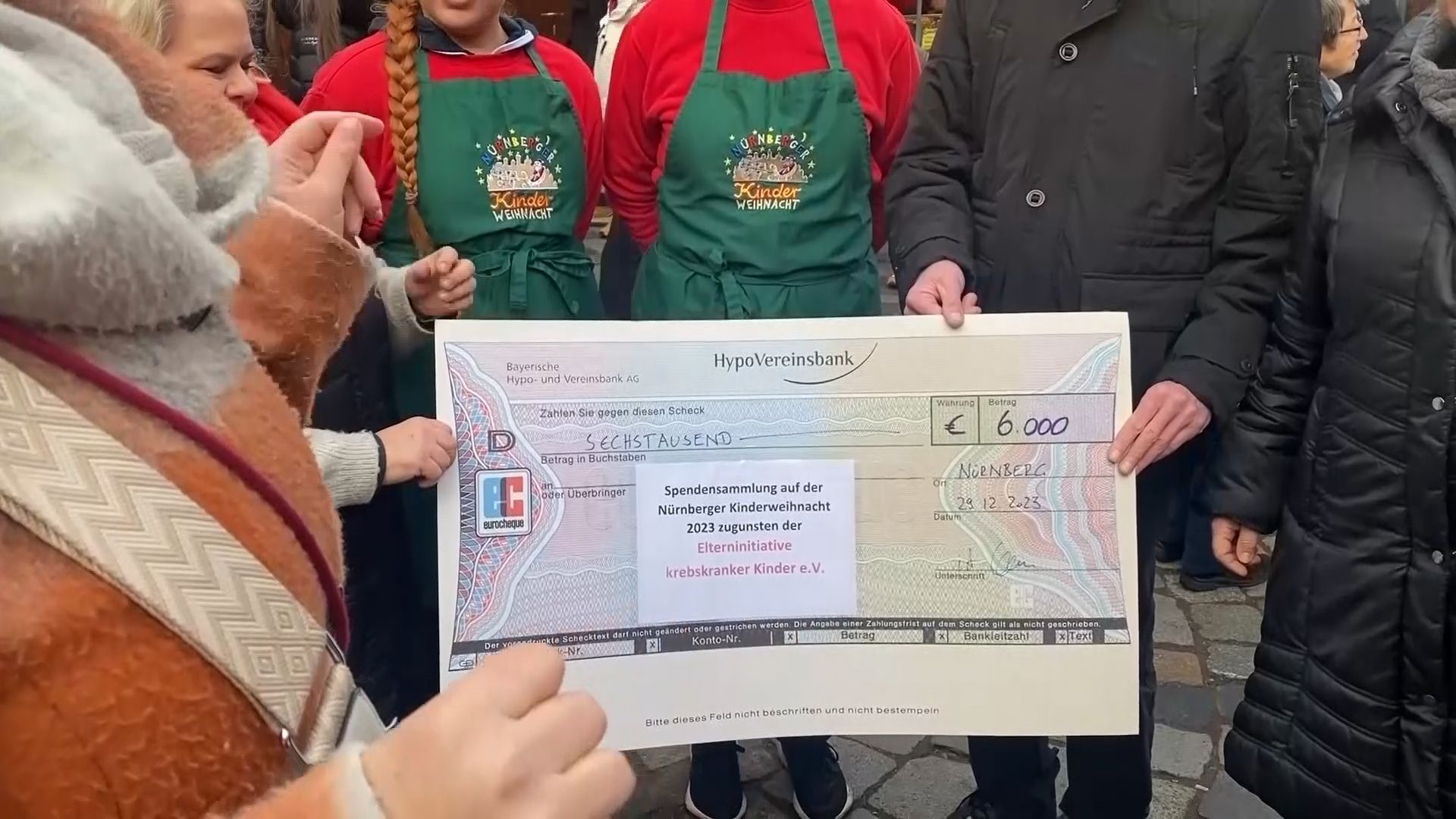 Kinderweihnacht: Spendensumme geht an Kinderkrebshilfe