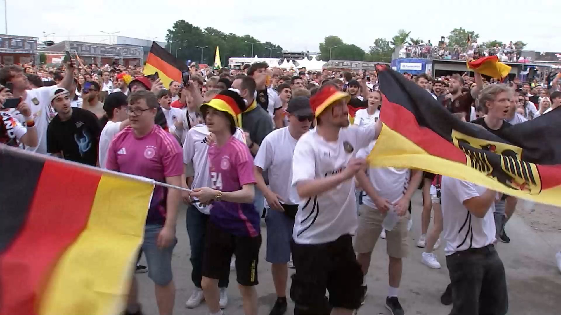 Stimmungscheck am Airport Nürnberg: EM Public Viewing