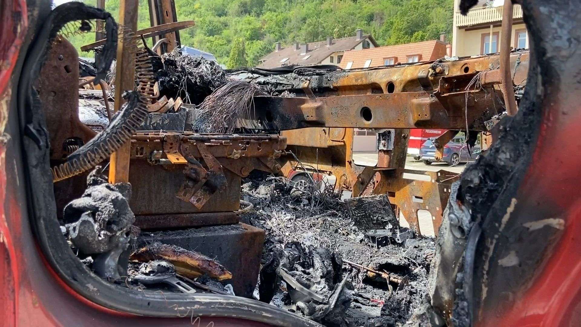Nach Brand bei der Feuerwehr: So sieht es im Gerätehaus aus