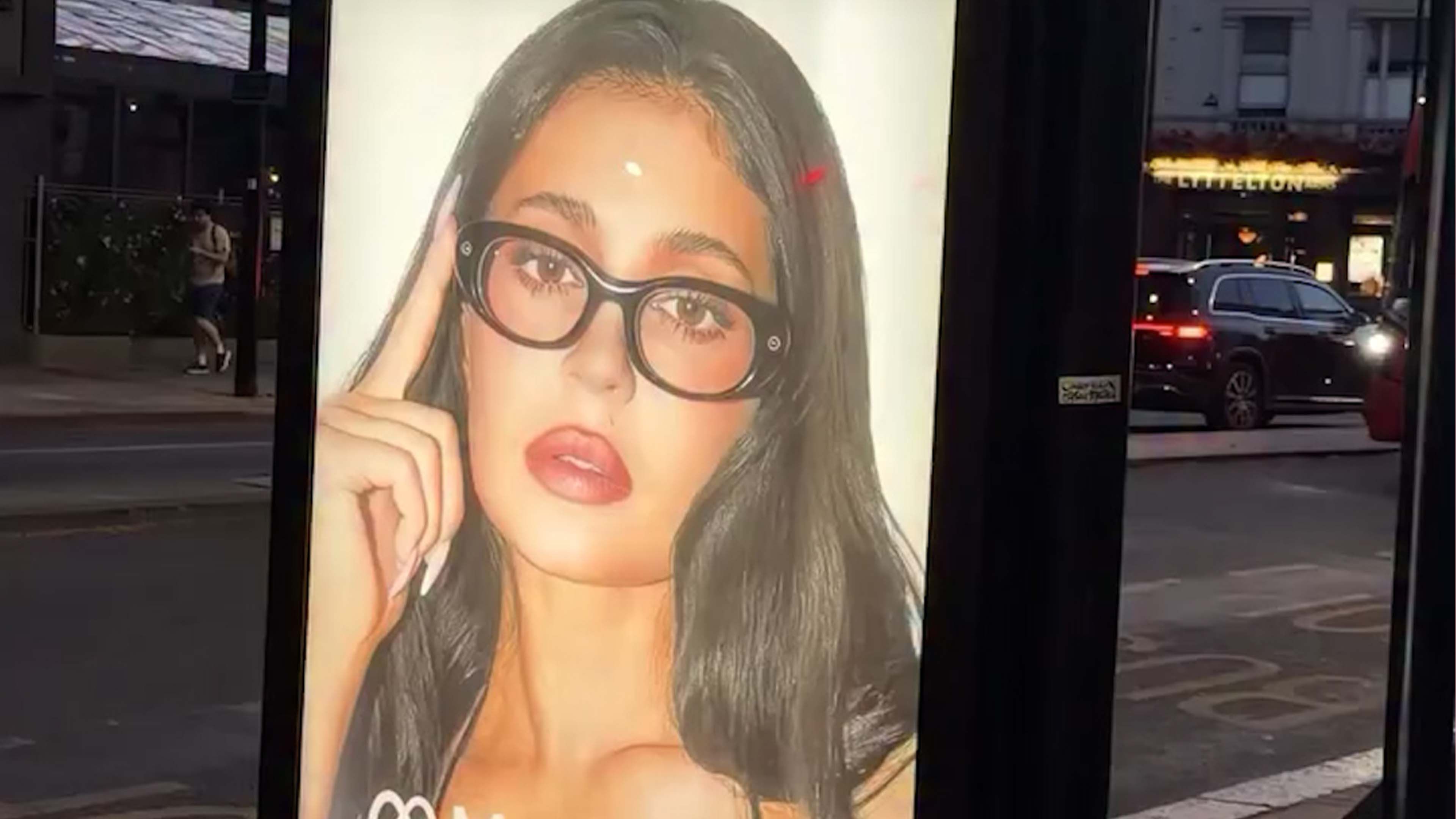 Video: 9,000 email Meta to object to AI glasses recording them