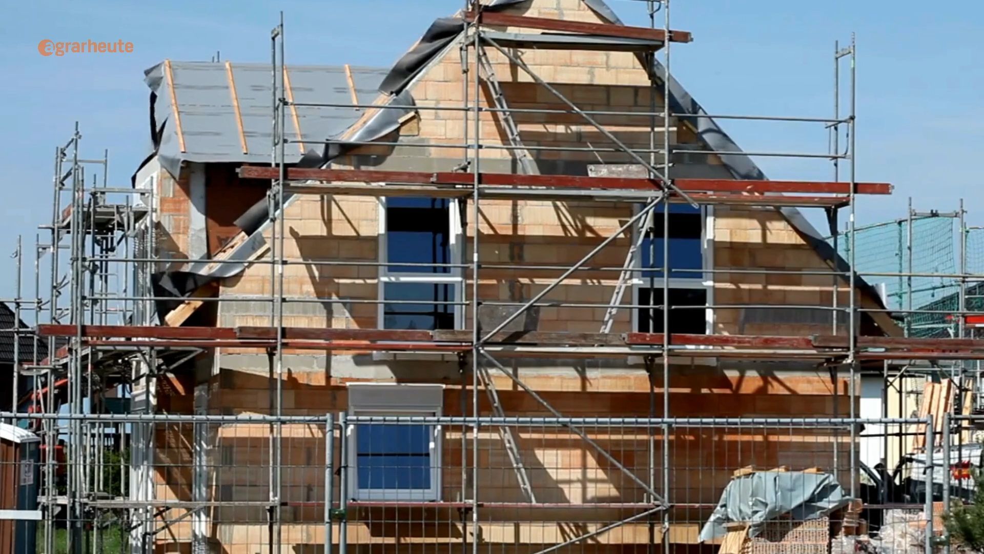 Homeowner builds house on neighbor's property - Owner sues for eviction of the house