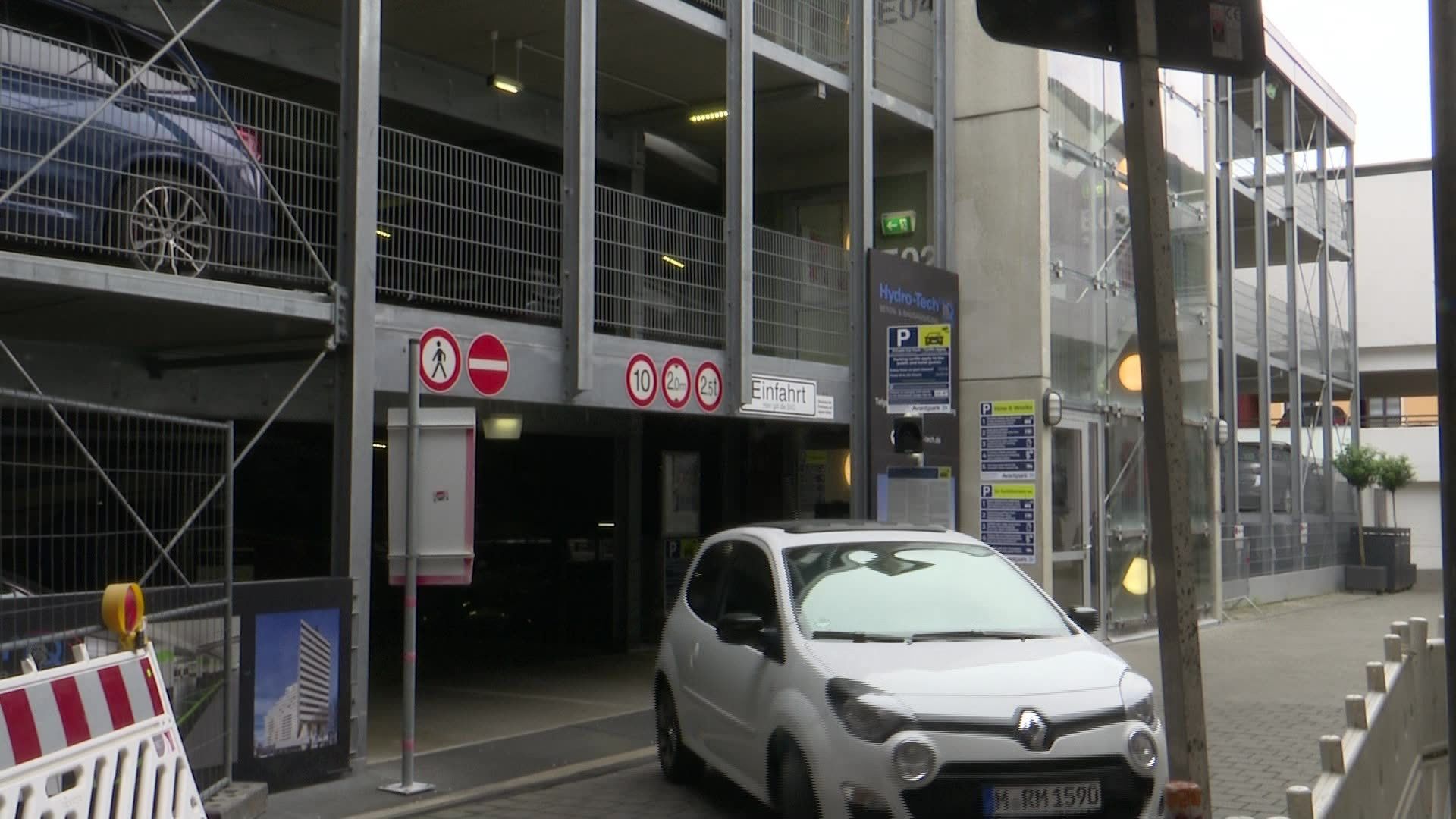Video: Diskussion um Parken in der Augsburger Innenstadt