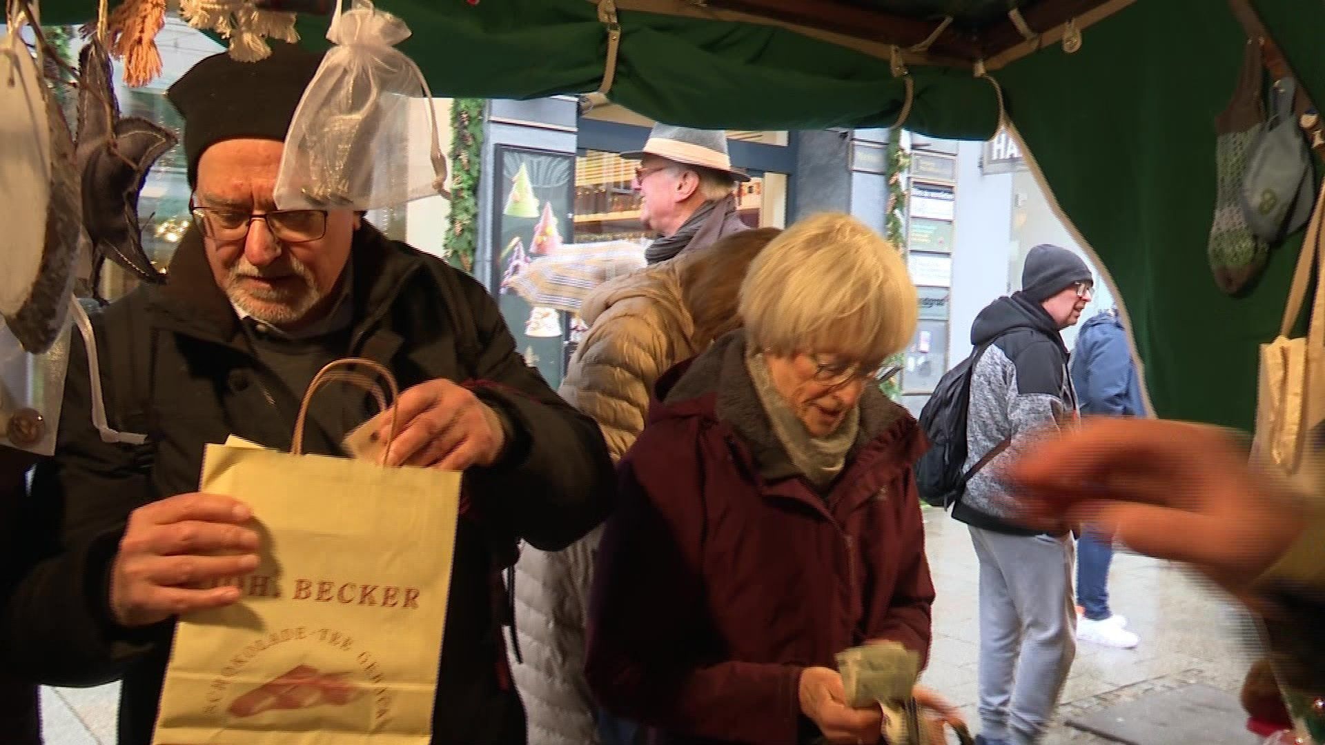Video: Rent a Stadtrat - Serdar Akin von den Grünen hilft