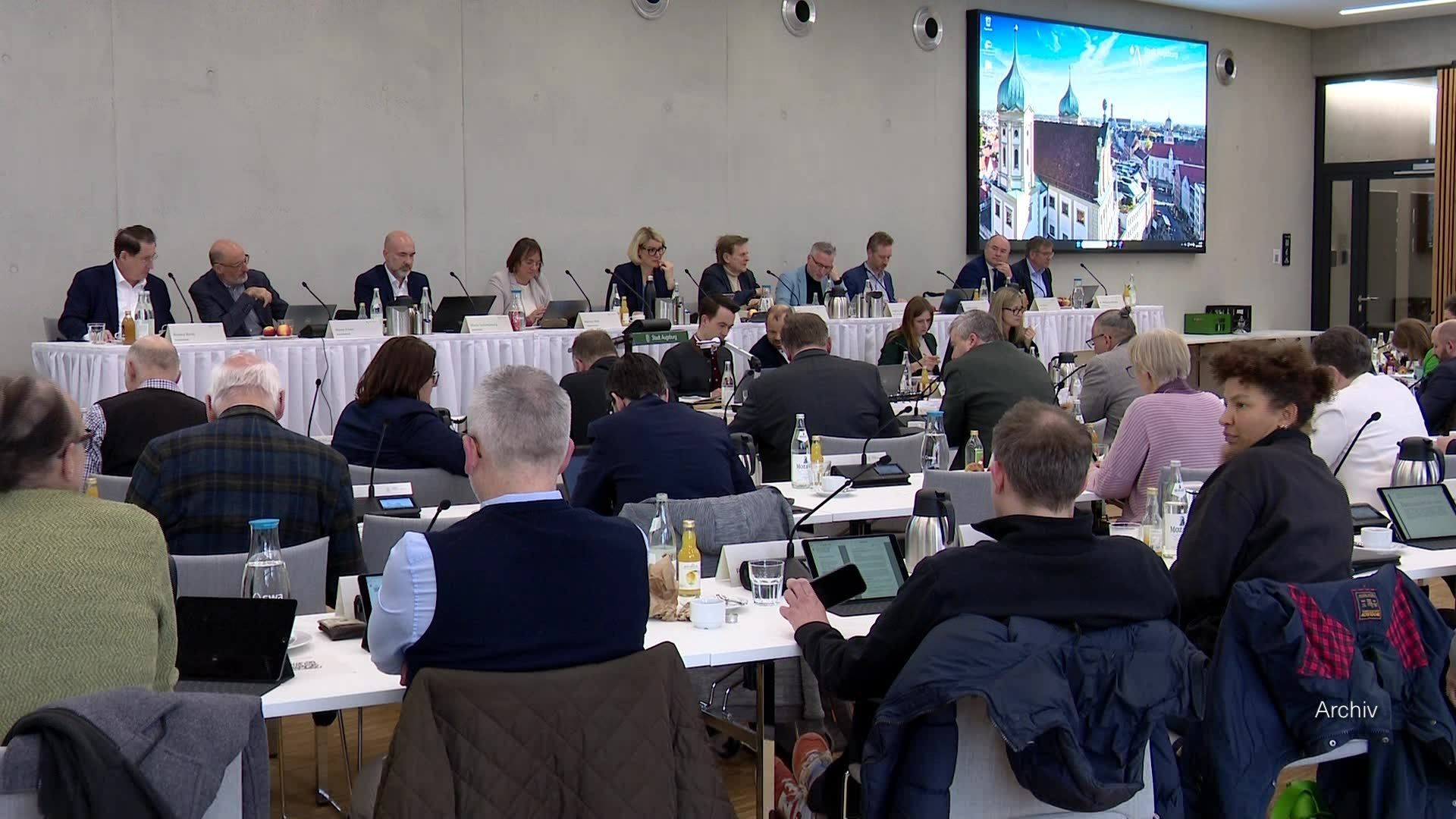 Video: Augsburger Stadtrat: Kleine Parteien werden zum Machtfaktor