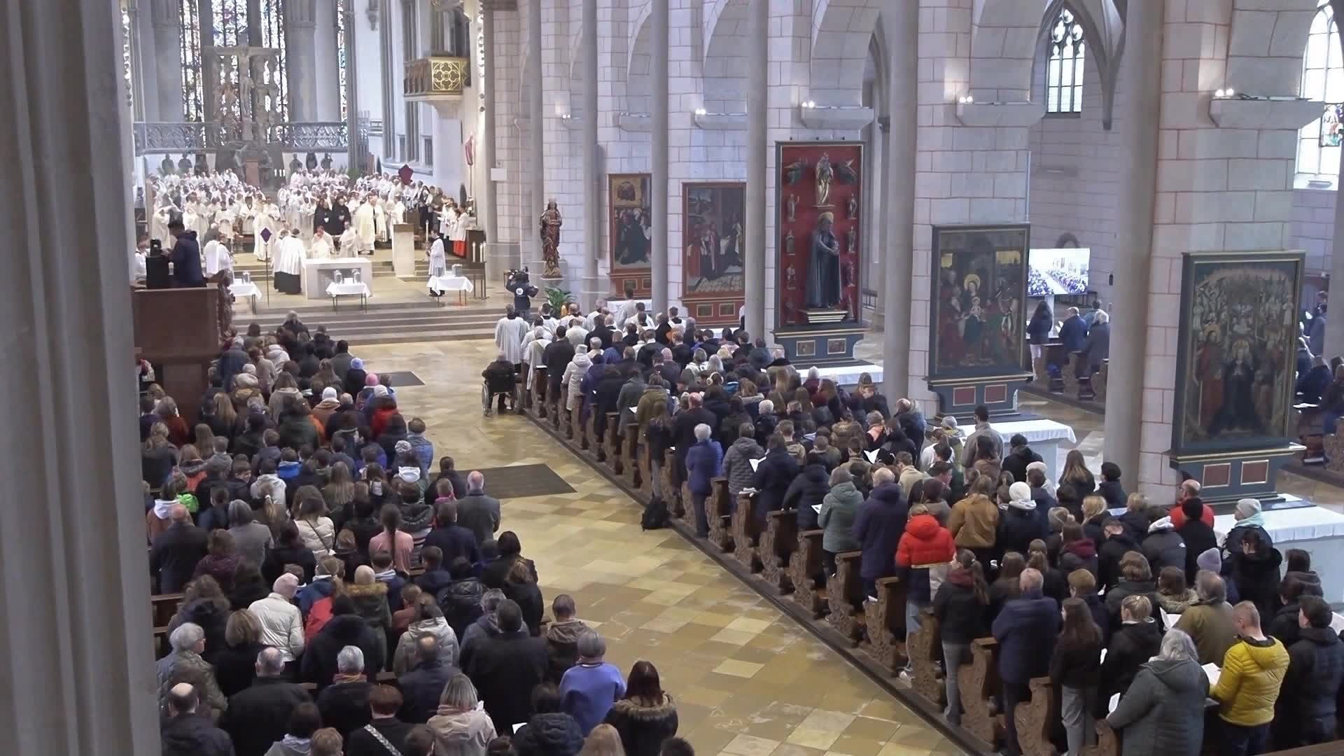 Video: Chrisammesse im Augsburger Dom