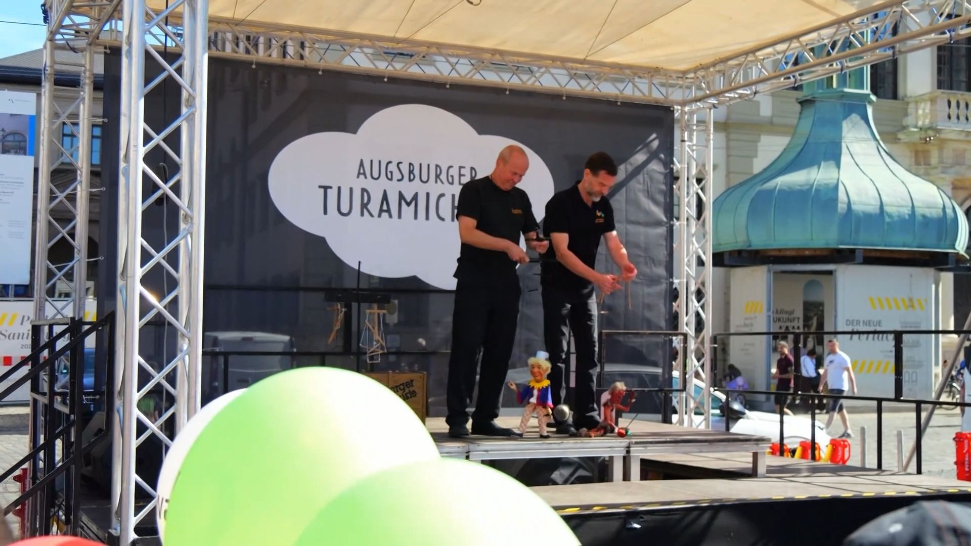 Video: Turamichele-Fest in Augsburg mit Kasperle statt Perlachturm