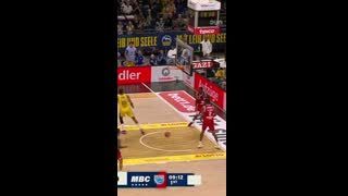 Spiel Highlights zu ALBA BERLIN - SYNTAINICS MBC