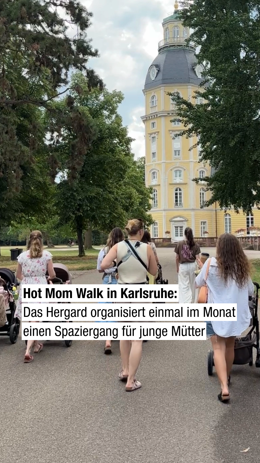 Video: Hot Mom Walk in Karlsruhe