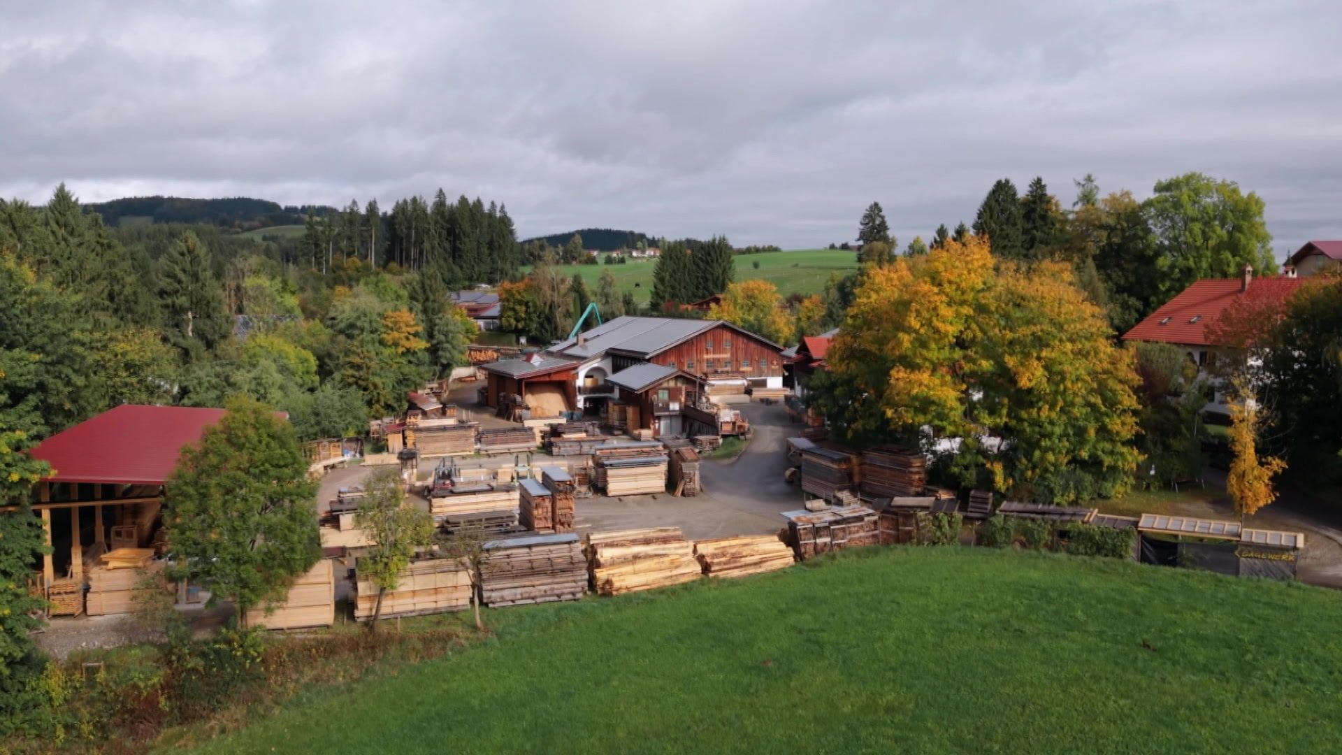 A small business fighting against the big ones: The sawmill Höllmühle in Ostallgäu