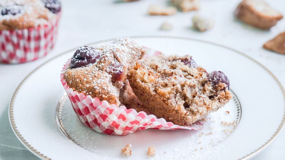 Sweet & Easy - Enie backt: Cantuccini-Kirsch-Muffins