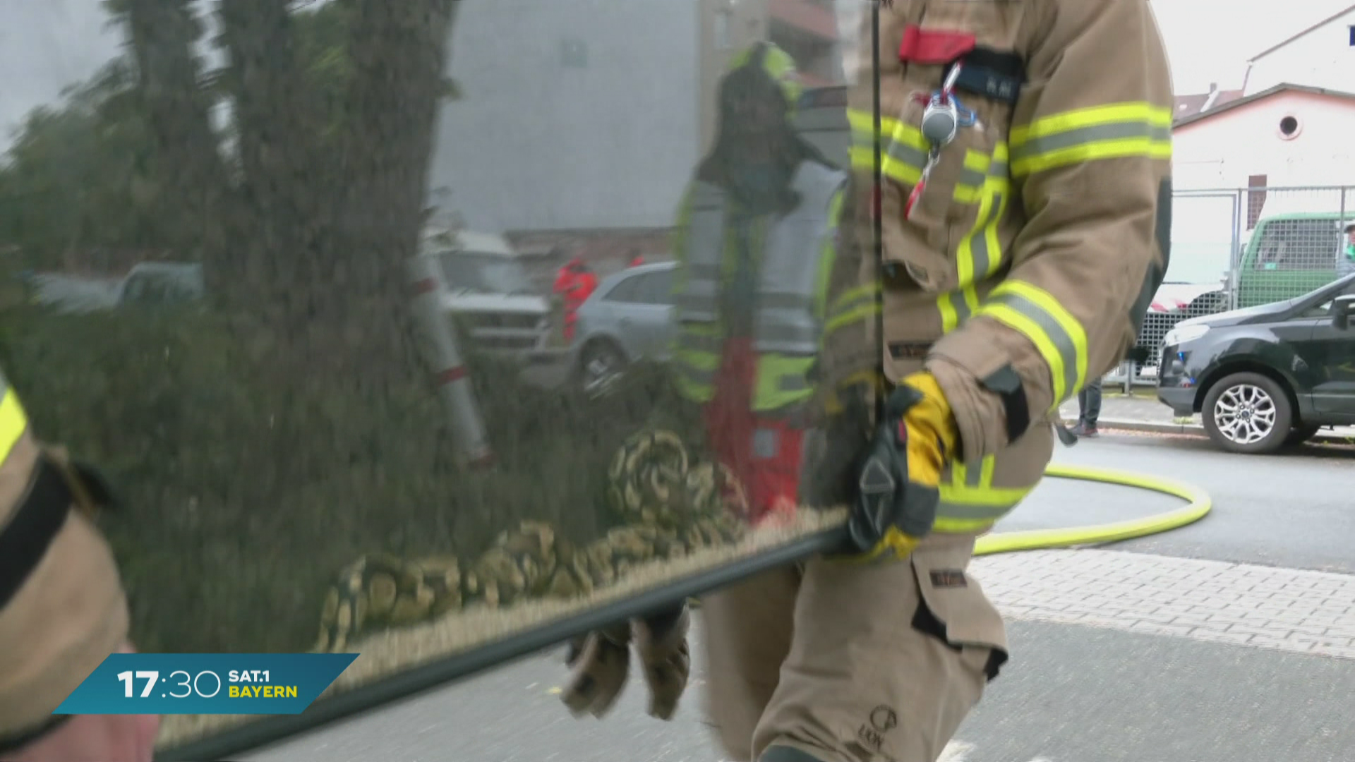 Brand in Fürther Hochhaus: Katze und Schlange in Sicherheit