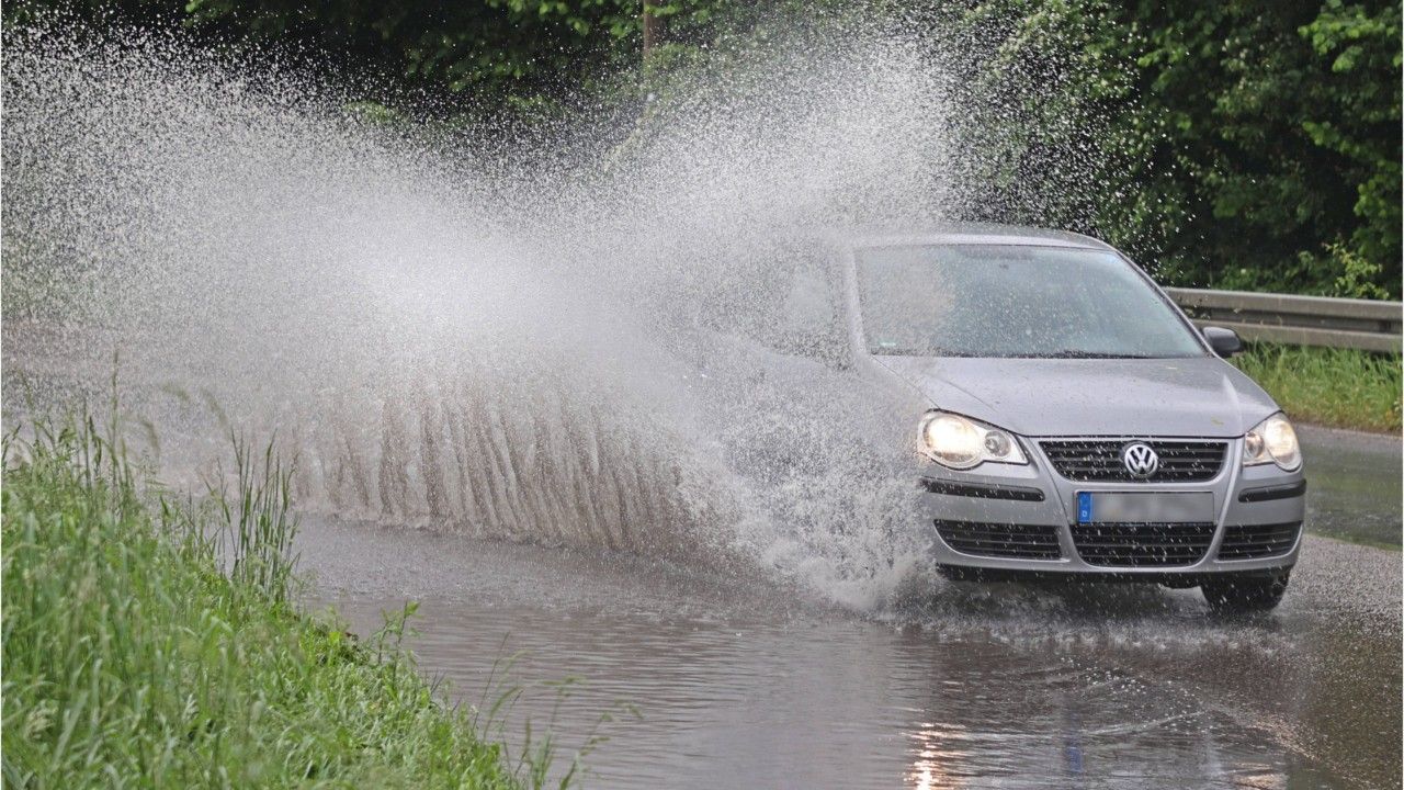Bis zu 150 Liter pro Quadratmeter: Wetterdienst warnt vor Starkregen