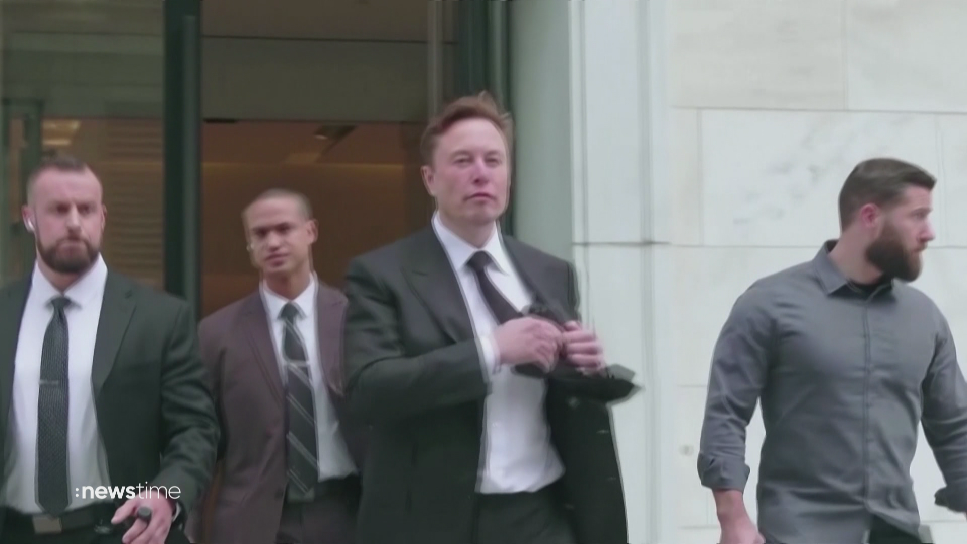 Von Kleinanleger verklagt: Elon Musk bald nicht mehr reichster Mann der Welt?