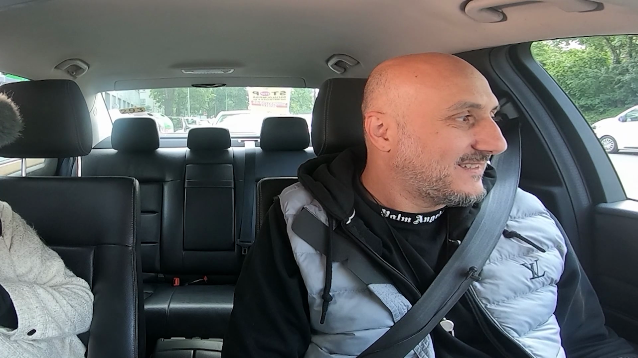Chauffeur de taxi contre Uber : Lutte pour l'existence dans les rues d'Essen