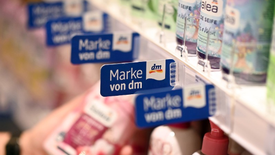 Infektion droht: dm ruft Hand-Serum zurück