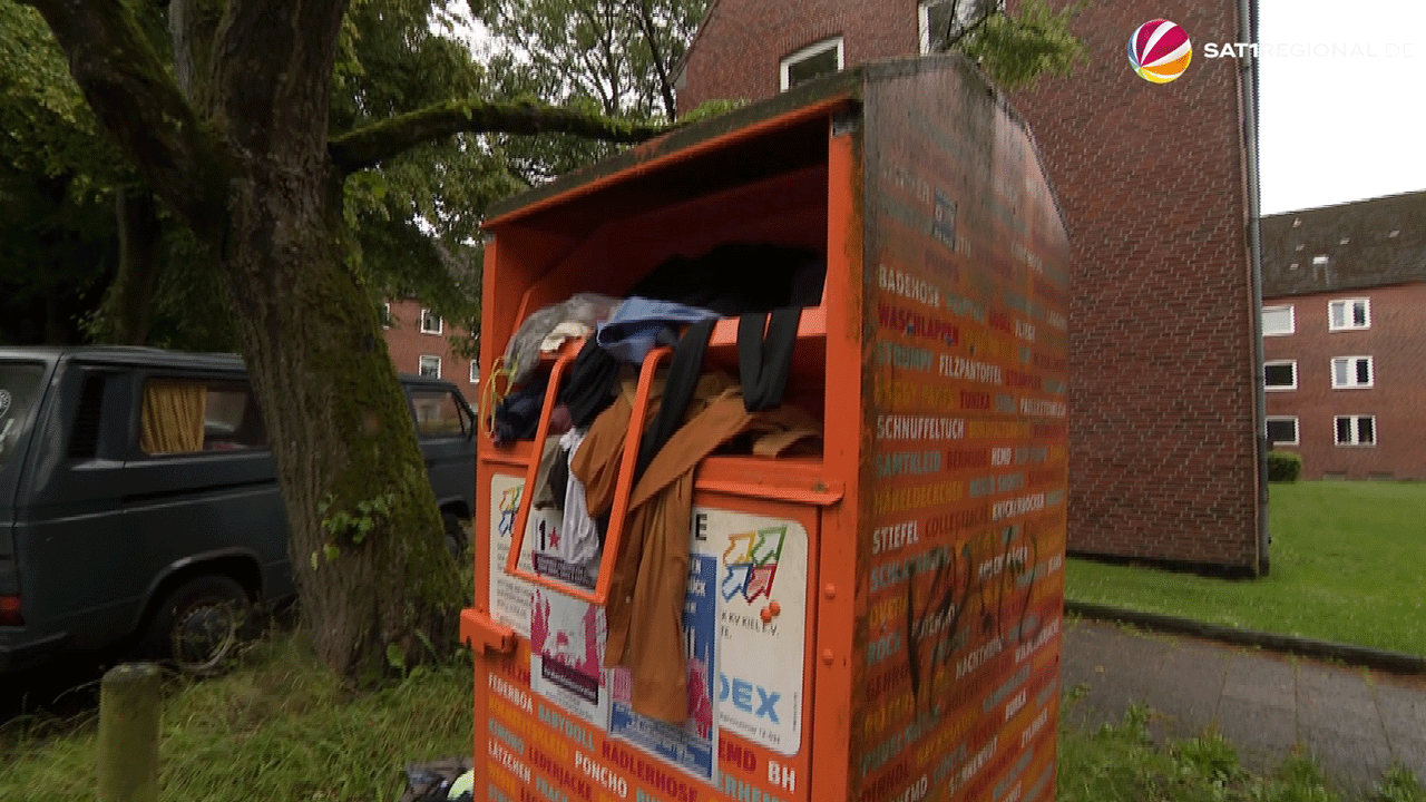 Video: Viele Altkleidercontainer in Schleswig-Holstein überfüllt