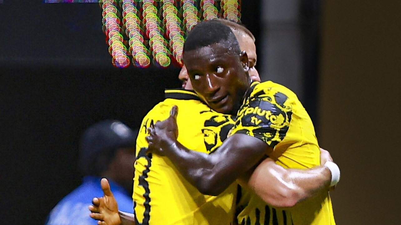 Video: Guirassy schießt BVB ins Viertelfinale