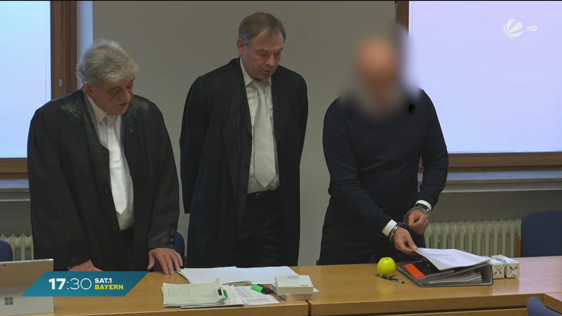 Video: Millionenbetrug: Ex-Sparkassenmitarbeiter gesteht Abzocke von Senioren