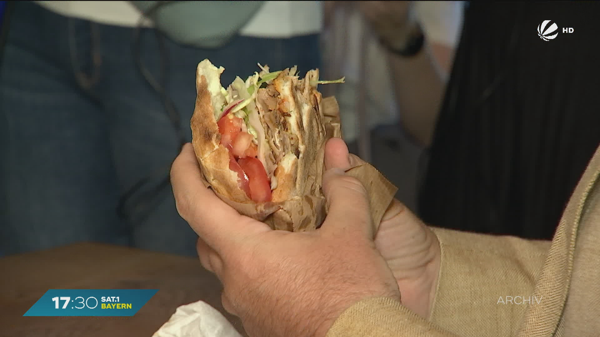 Video: “Söder Kebab”: Bayerns Ministerpräsident mit Döner-Marke