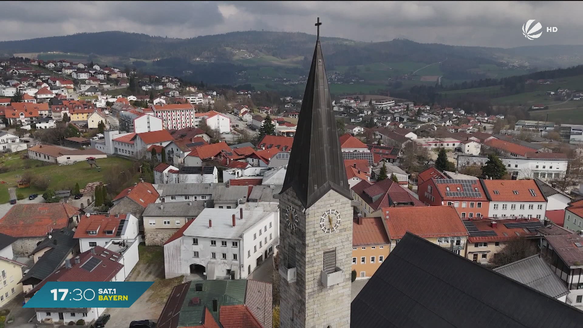 Video: Weiter Wirbel in Hauzenberg: Neue Vorwürfe gegen Gemeinde-Pfarrer